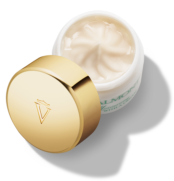 Moisturizing With a Cream