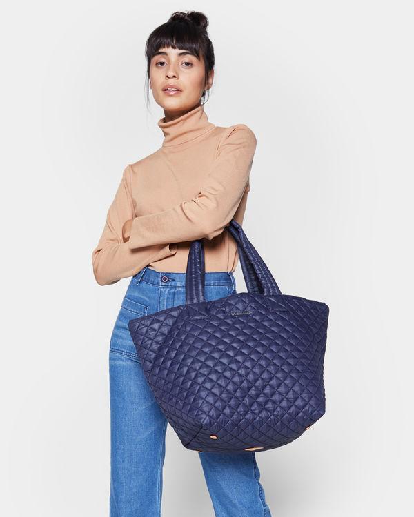 Medium Metro Tote in Dawn Rec