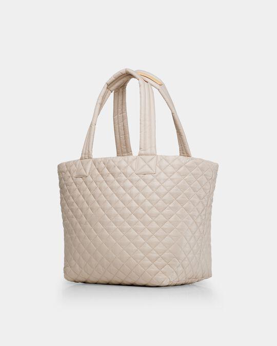 Medium Metro Tote in Mushroom
