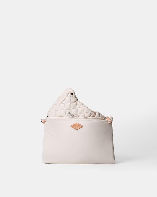 Medium Metro Tote in Mushroom