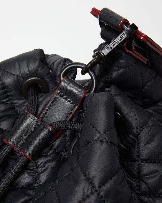 Metro Sling Bag in Black