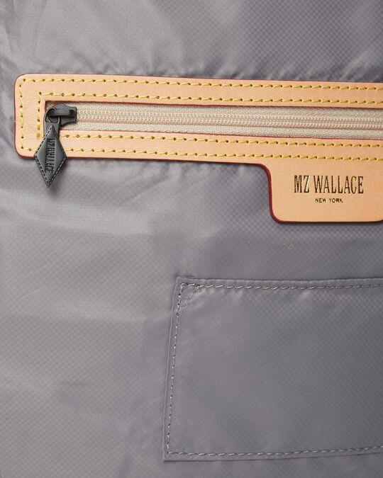 Metro Sling Bag in Black