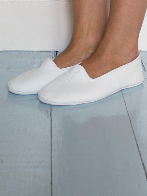 Leather Slippers in White