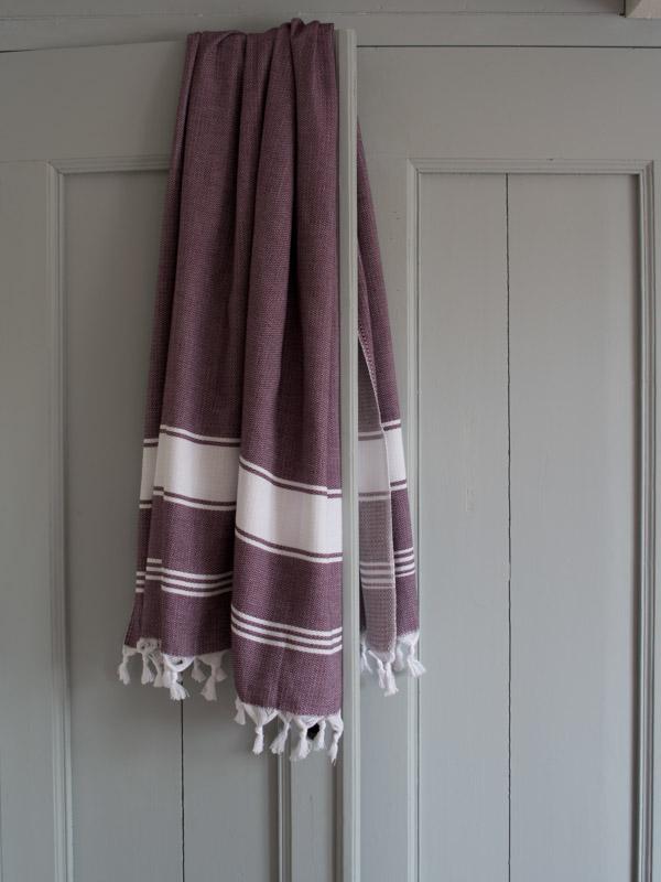 Honeycomb Towel Aubergine/white