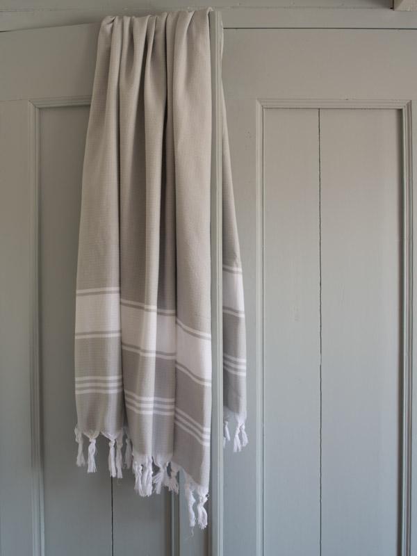 Honeycomb Towel Light Grey/white